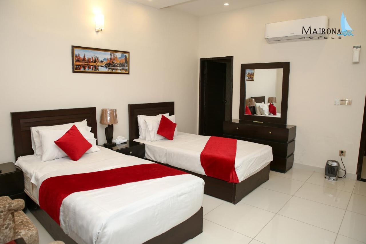 Hotel Mairona Gulberg Лахор Екстериор снимка