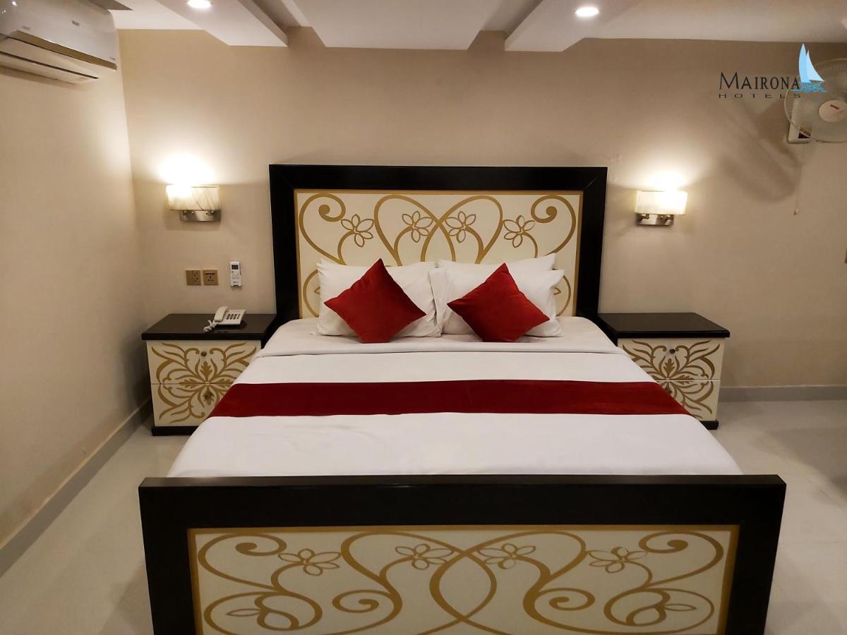 Hotel Mairona Gulberg Лахор Екстериор снимка