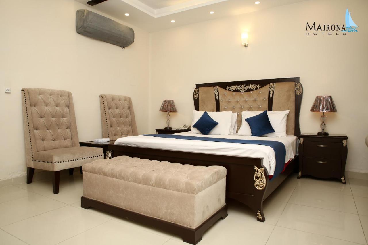 Hotel Mairona Gulberg Лахор Екстериор снимка