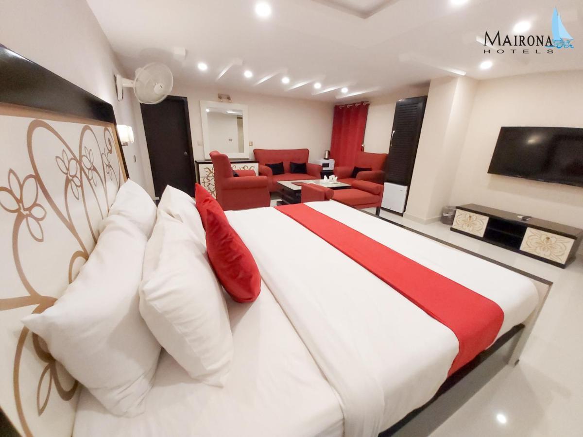 Hotel Mairona Gulberg Лахор Екстериор снимка