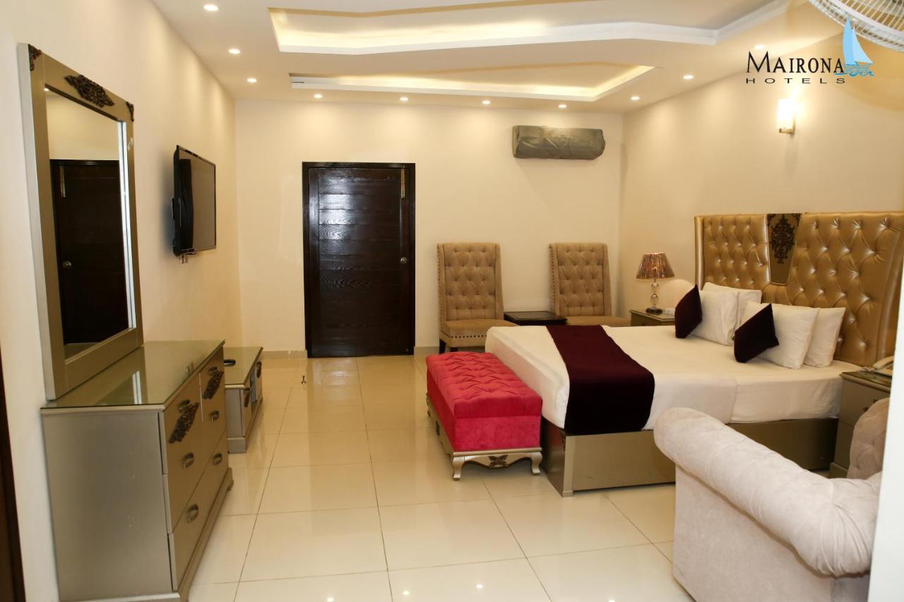 Hotel Mairona Gulberg Лахор Екстериор снимка