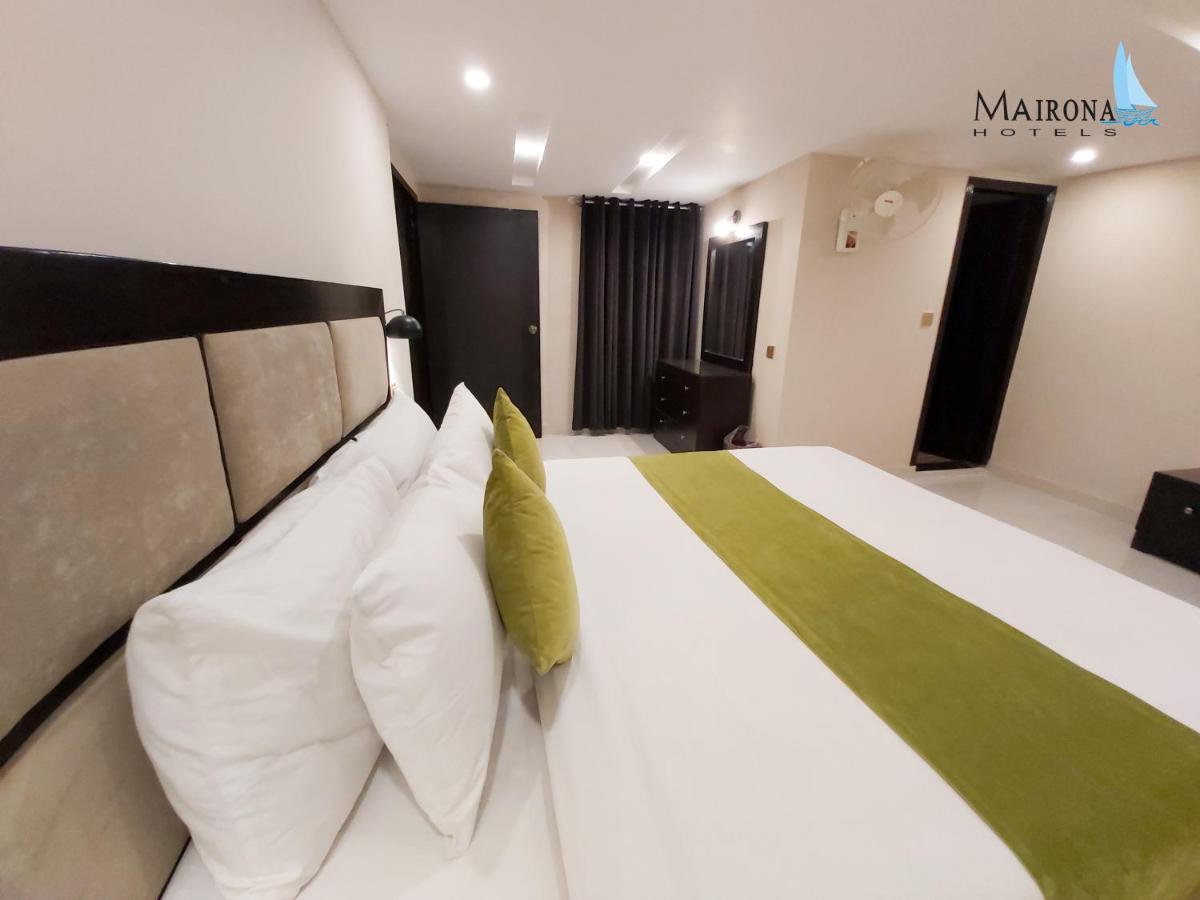 Hotel Mairona Gulberg Лахор Екстериор снимка